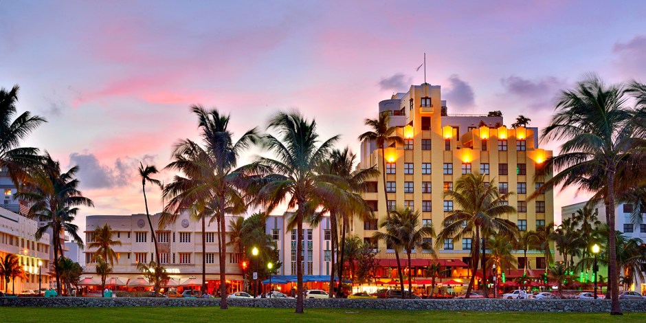 Hotels on Ocean Drive in the Art Deco District of South Miami Beach in Miami, Florida, USA
