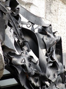 Antoni Gaudi casa Milà la Pedrera balconi img