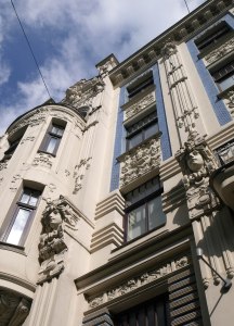 Michail Ėjzenštejn, Casa in Alberta iela 8